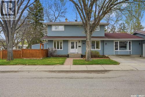 1456 Shannon Road, Regina, SK - Outdoor With Facade