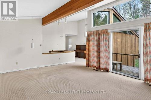 100 Frontenac Crescent, Deep River, ON - Indoor Photo Showing Other Room