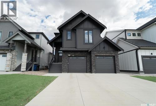 916 Feheregyhazi BOULEVARD  Saskatoon, SK S7W 1E1