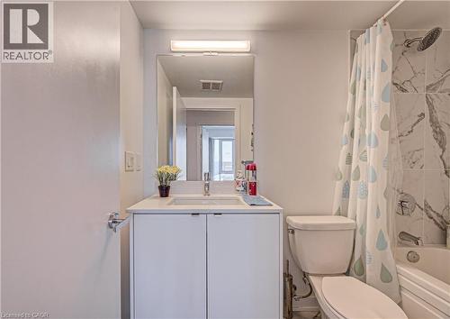 3210 Dakota Common Unit# 407A, Burlington, ON - Indoor Photo Showing Bathroom