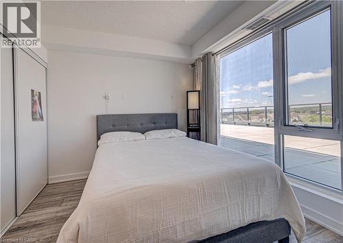 3210 Dakota Common Unit# 407A, Burlington, ON - Indoor Photo Showing Bedroom