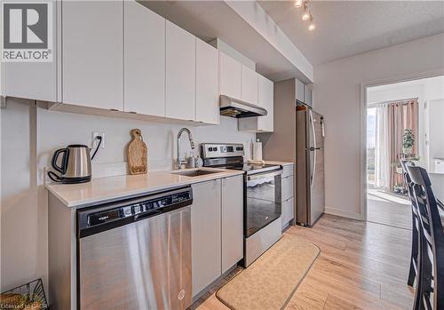 3210 Dakota Common Unit# 407A, Burlington, ON - Indoor Photo Showing Kitchen With Stainless Steel Kitchen