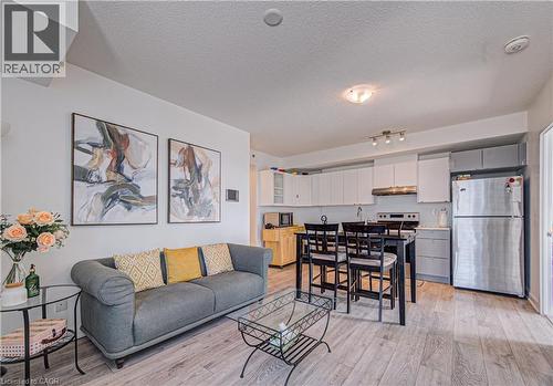 3210 Dakota Common Unit# 407A, Burlington, ON - Indoor Photo Showing Living Room