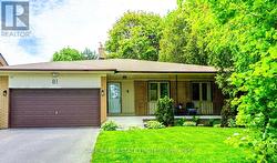 81 DECARIE CIRCLE Toronto, ON M9B 3J1