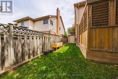 3217 Sovereign Road, Burlington, ON - Outdoor