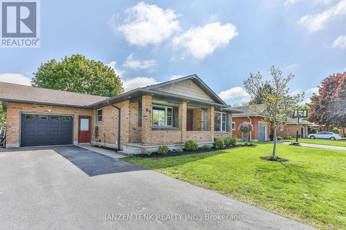 61 ALLEN STREET  Tillsonburg, ON N4G 4V7