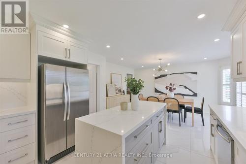 10 Morrison Crescent, Markham, ON - Indoor Photo Showing Other Room
