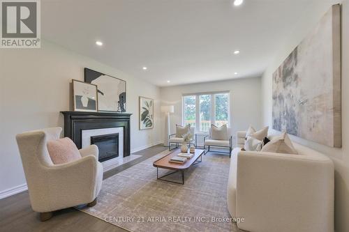 10 Morrison Crescent, Markham, ON - Indoor Photo Showing Living Room With Fireplace