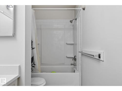 #53 7604 29 Av Nw, Edmonton, AB - Indoor Photo Showing Bathroom