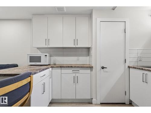 #53 7604 29 Av Nw, Edmonton, AB - Indoor Photo Showing Kitchen