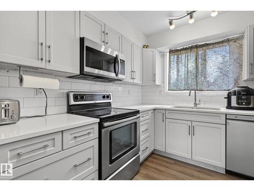 #53 7604 29 Av Nw, Edmonton, AB - Indoor Photo Showing Kitchen With Upgraded Kitchen