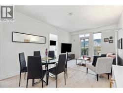 101 700 CLARKE ROAD  Coquitlam, BC V3J 3Y1