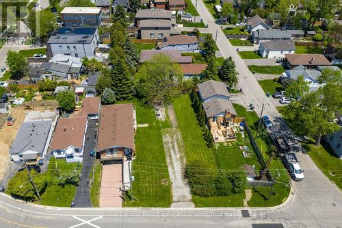 1063 Alexandra Avenue, Mississauga, ON 