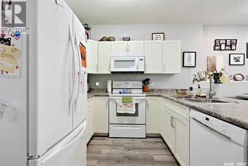 415 Boykowich Street, Saskatoon, SK - Indoor Photo Showing Kitchen With Double Sink