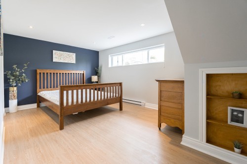 Chambre à coucher - 330 Boul. Chèvremont, Montréal (L'Île-Bizard/Sainte-Geneviève), QC - Indoor Photo Showing Bedroom