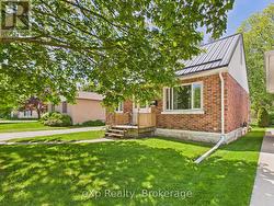 419 COLBORNE STREET Brockton, ON N0G 2V0