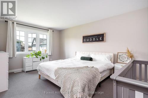 281 Springfield Crescent, Clearview (Stayner), ON - Indoor Photo Showing Bedroom