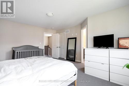 281 Springfield Crescent, Clearview (Stayner), ON - Indoor Photo Showing Bedroom