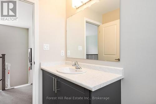 281 Springfield Crescent, Clearview (Stayner), ON - Indoor Photo Showing Bathroom