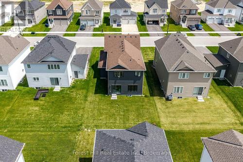 281 Springfield Crescent, Clearview (Stayner), ON - Outdoor