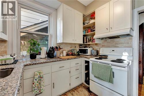 70 Belview Avenue, Hamilton, ON - Indoor Photo Showing Kitchen
