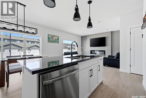5416 Boyer Bay, Regina, SK - Indoor Photo Showing Kitchen With Double Sink