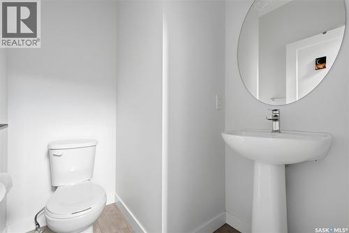 5416 Boyer Bay, Regina, SK - Indoor Photo Showing Bathroom