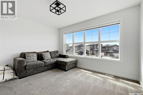 5416 Boyer Bay, Regina, SK - Indoor Photo Showing Living Room