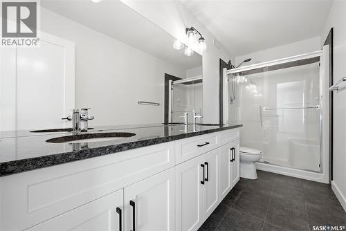 5416 Boyer Bay, Regina, SK - Indoor Photo Showing Bathroom