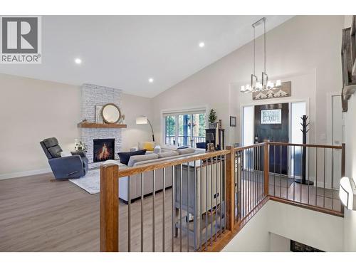 193 Shadow Mountain Boulevard, Cranbrook, BC - Indoor With Fireplace