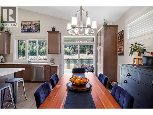 193 Shadow Mountain Boulevard, Cranbrook, BC - Indoor Photo Showing Dining Room