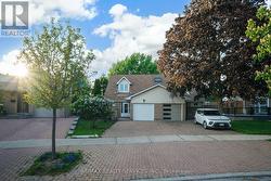 129 SALISBURY CIRCLE Brampton, ON L6V 2Z4