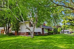 5187 CAROUSEL COURT  Burlington, ON L7L 3W7