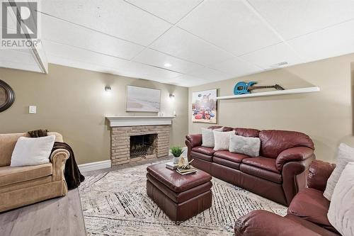 5187 Carousel Court, Burlington, ON - Indoor Photo Showing Living Room With Fireplace