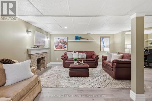 5187 Carousel Court, Burlington, ON - Indoor With Fireplace