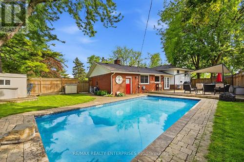 5187 Carousel Court, Burlington, ON - Outdoor With In Ground Pool With Deck Patio Veranda With Backyard