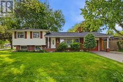 5187 CAROUSEL COURT  Burlington, ON L7L 3W7