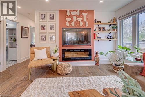 1486 Augustine Drive, Burlington, ON - Indoor Photo Showing Living Room With Fireplace