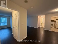 809 - 29 PEMBERTON AVENUE Toronto, ON M2M 4L5