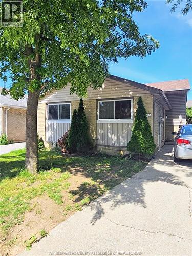 8232 Gregory Place, Windsor, ON - Outdoor