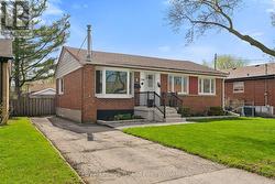 91 WISE CRESCENT  Hamilton (Huntington), ON L8T 2L7