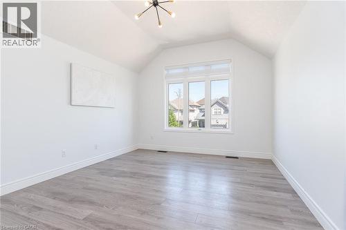 357 Parkvale Drive, Kitchener, ON - Indoor Photo Showing Other Room