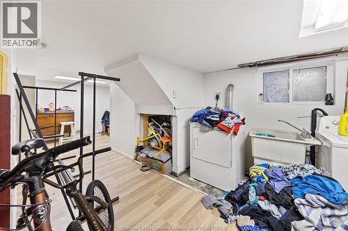 895 Pillette, Windsor, ON - Indoor Photo Showing Other Room