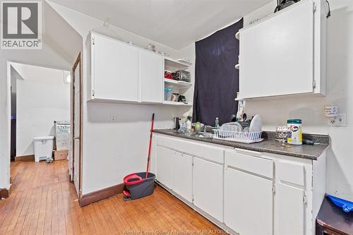 895 Pillette, Windsor, ON - Indoor