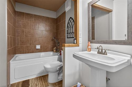 52 William Whiteway Bay, Winnipeg, MB - Indoor Photo Showing Bathroom