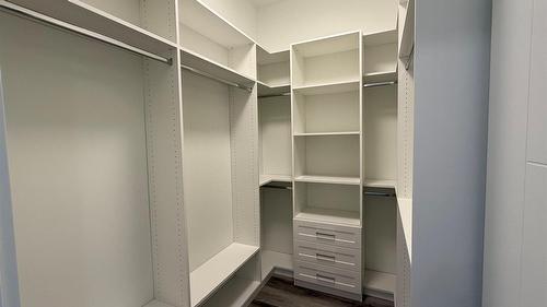 2231 Lavetta Drive, Kelowna, BC - Indoor With Storage