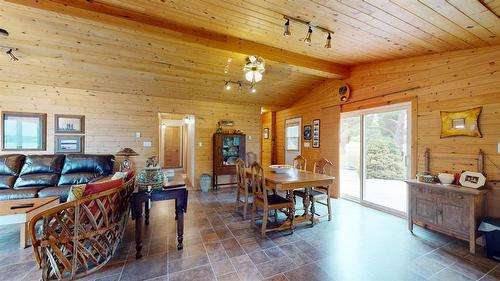 25 Birch Bay, Thomas Lake, MB - Indoor