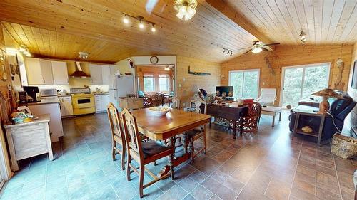 25 Birch Bay, Thomas Lake, MB - Indoor