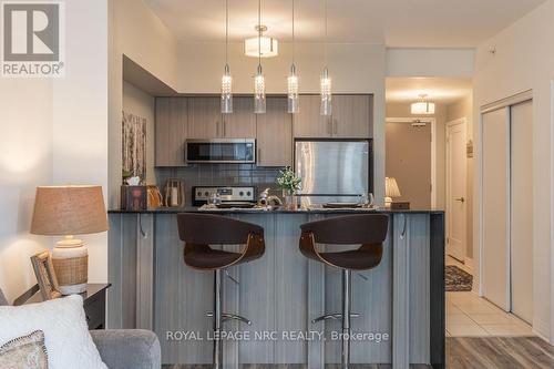412 - 10 Concord Place, Grimsby (Grimsby Beach), ON 