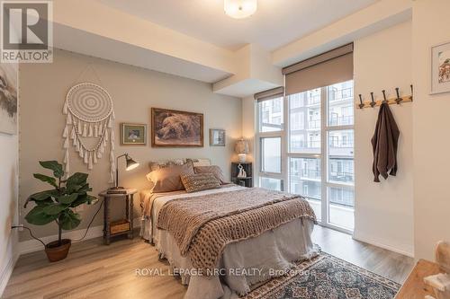 412 - 10 Concord Place, Grimsby (Grimsby Beach), ON 